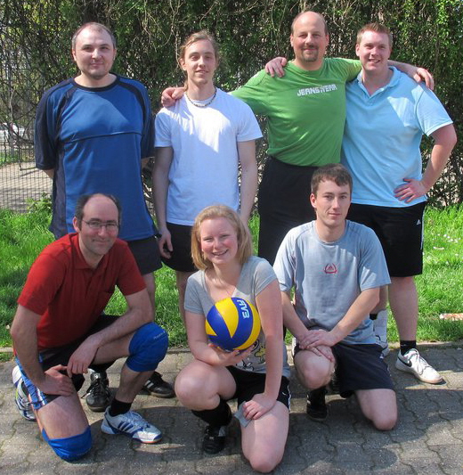 110409_7-k�pfige mannschaft